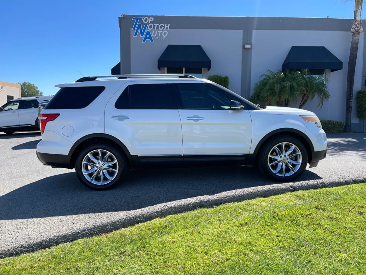 Used 2013 Ford Explorer XLT FWD image 4