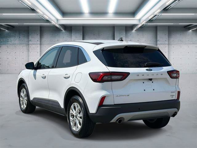 Used 2023 Ford Escape Active w/ Tech Pack #1 AWD/4WD image 6