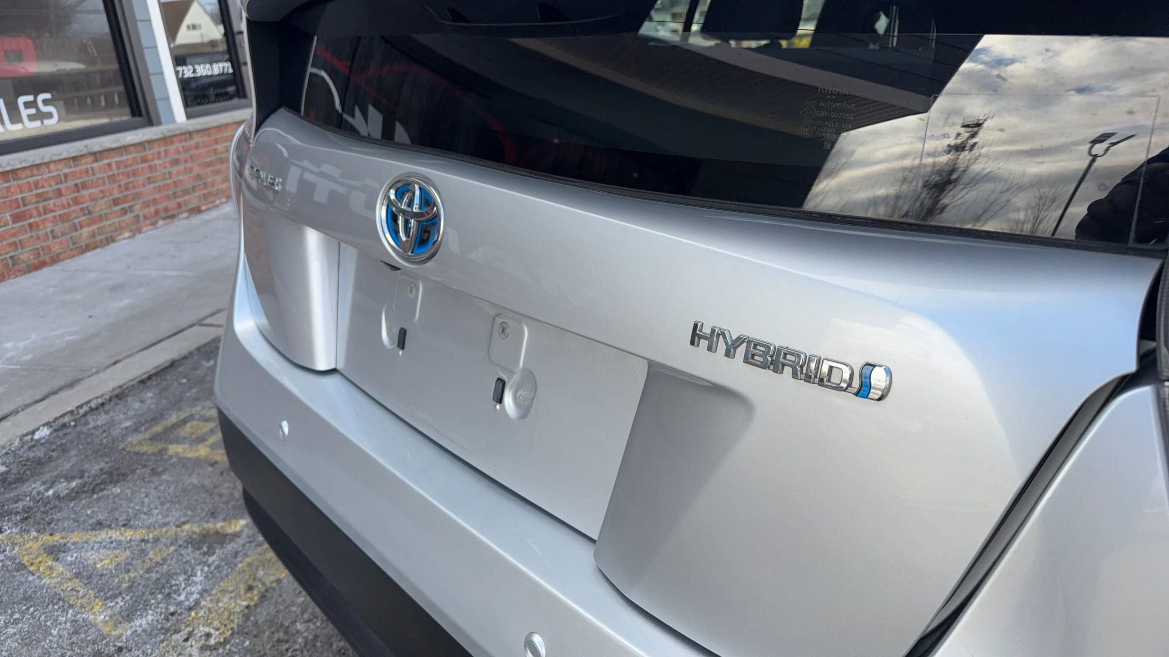 Used 2017 Toyota Prius Two w/ Prius Two Safety Plus Package image 30