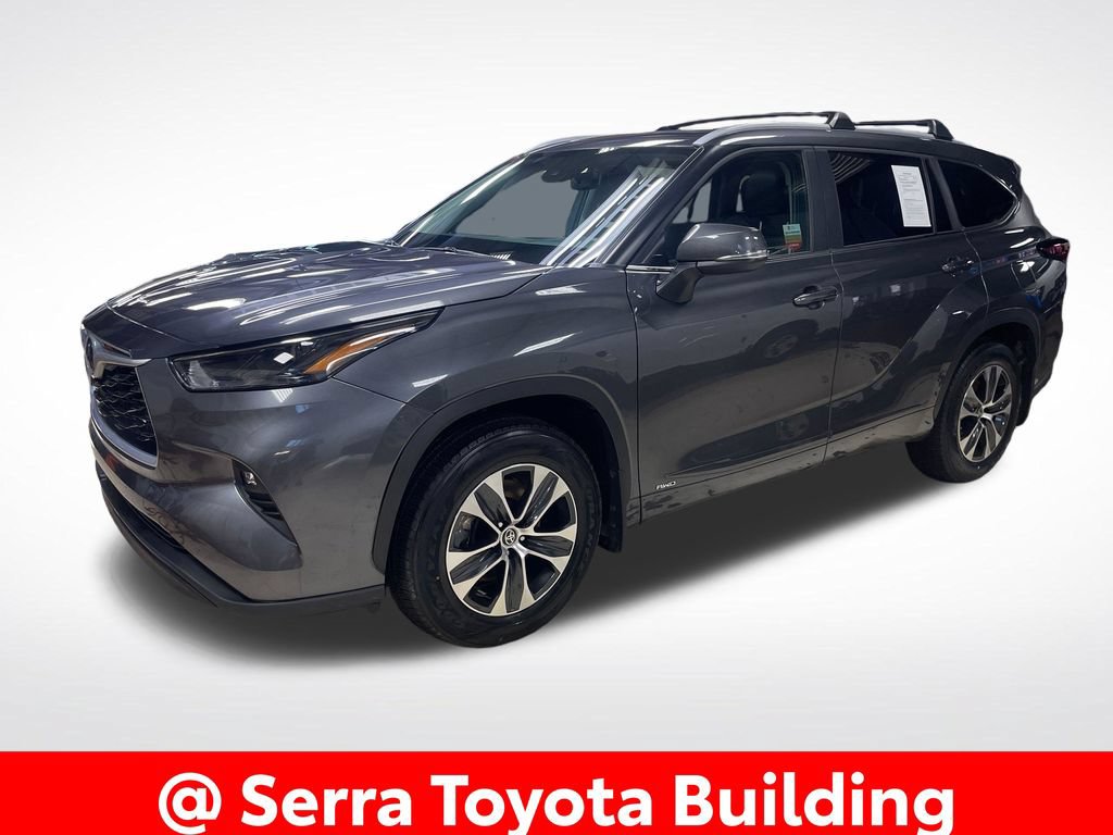 Certified 2024 Toyota Highlander XLE