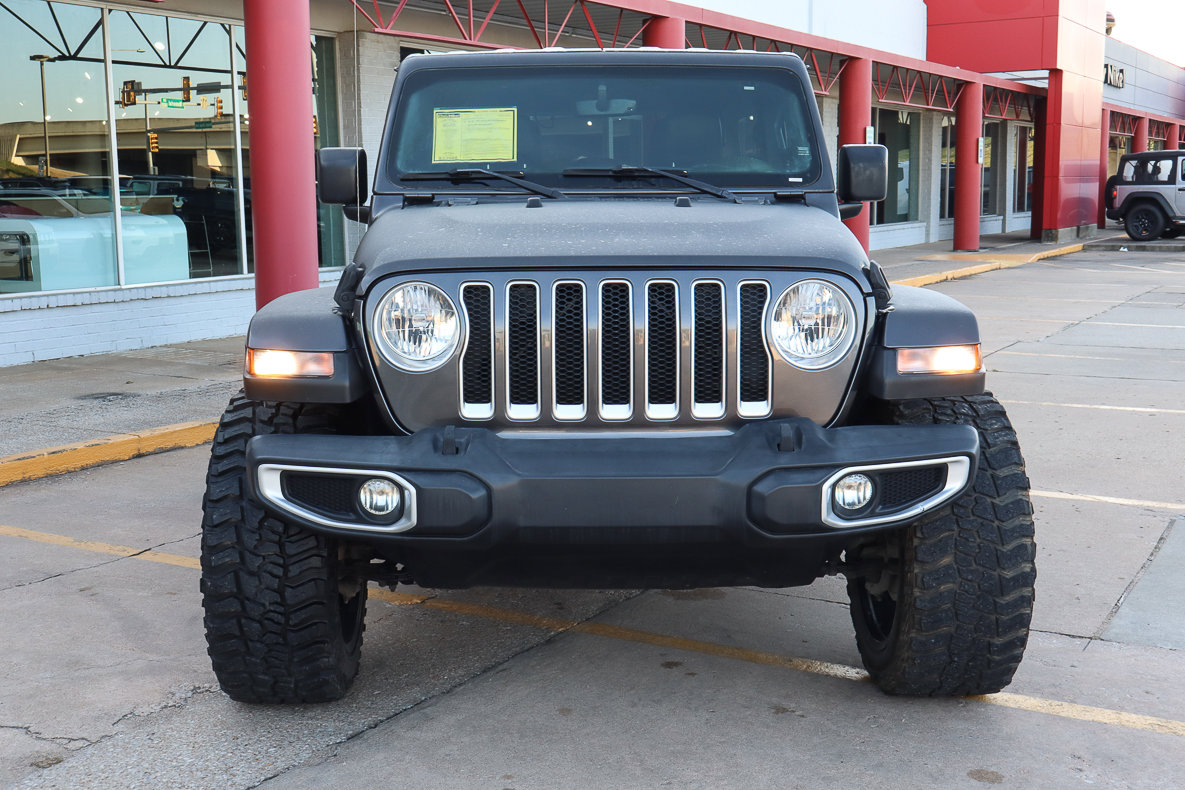 Used 2020 Jeep Wrangler Unlimited Sahara image 3