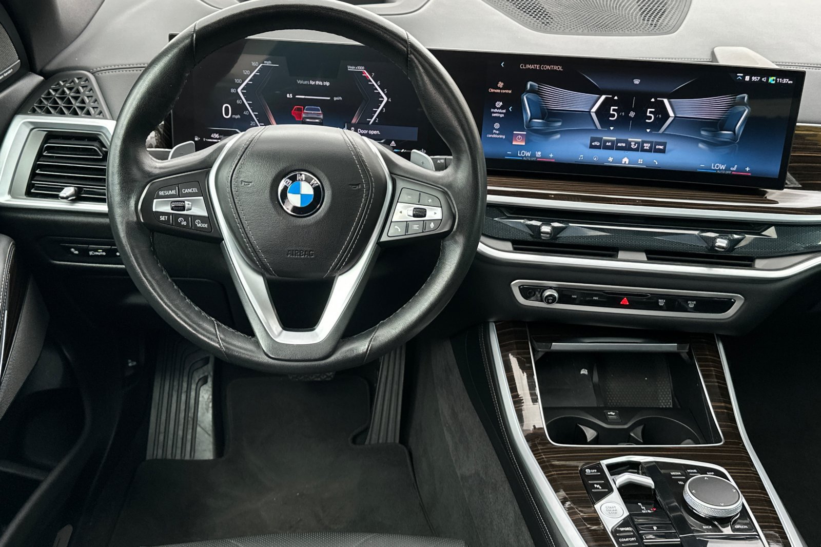 Used 2025 BMW X5 xDrive40i AWD/4WD image 13
