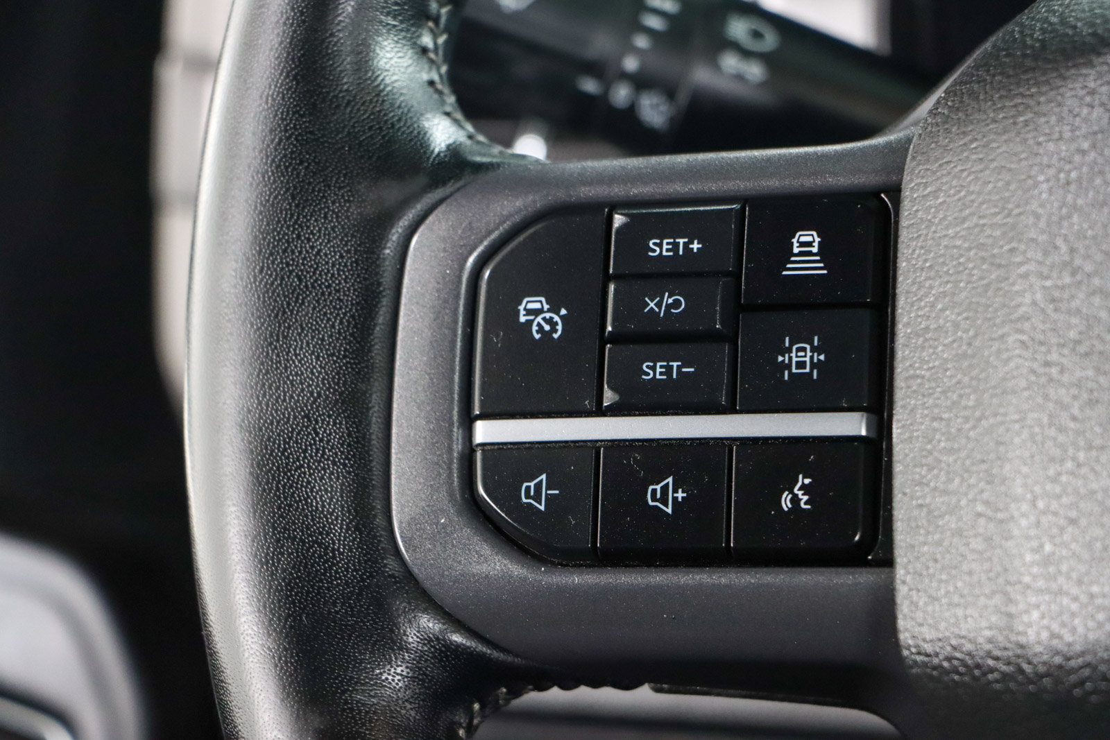 Used 2024 Ford F150 Lariat AWD/4WD image 14