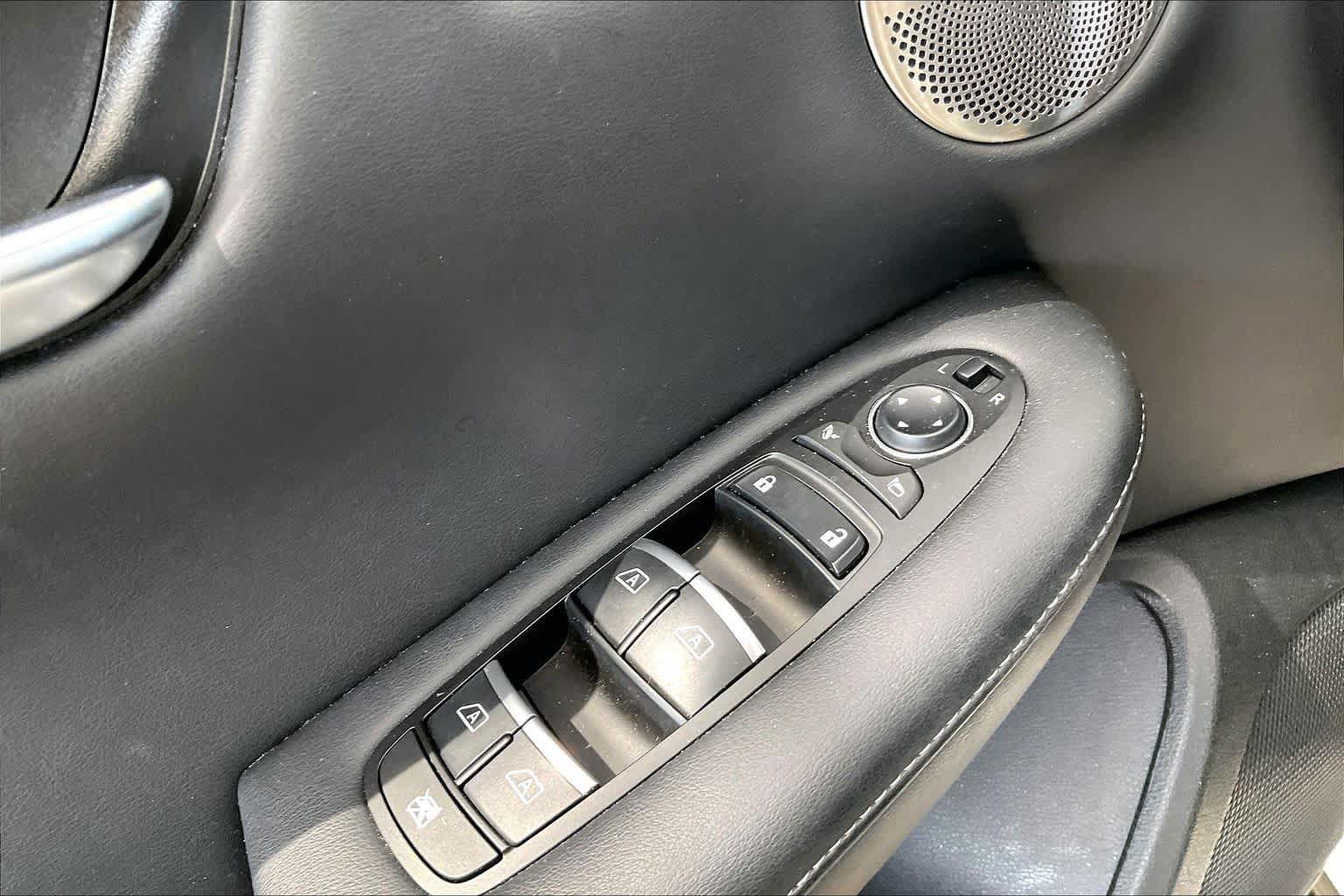 Used 2024 INFINITI QX50 Luxe FWD image 15