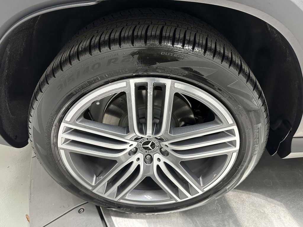 Certified 2024 Mercedes-Benz GLS 450 4MATIC image 21