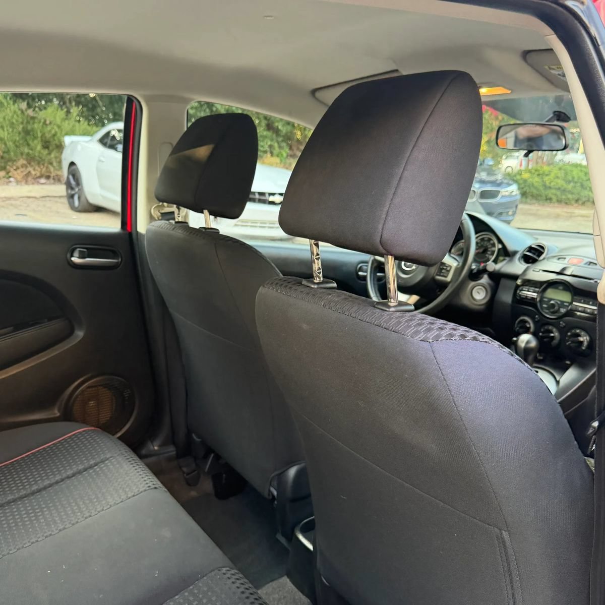 Used 2011 MAZDA MAZDA2 Touring FWD image 34