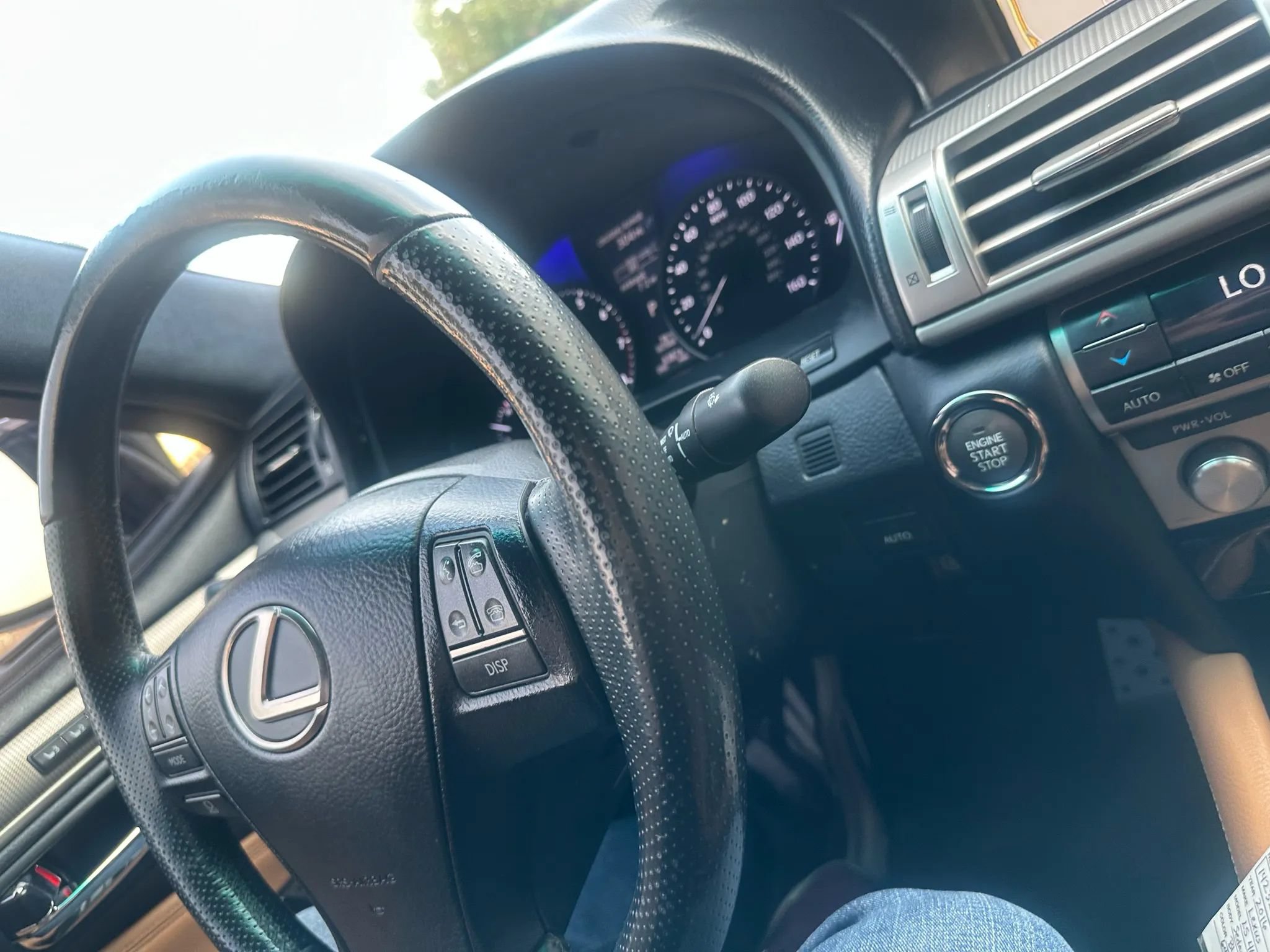 Used 2016 Lexus LS 460 RWD image 38
