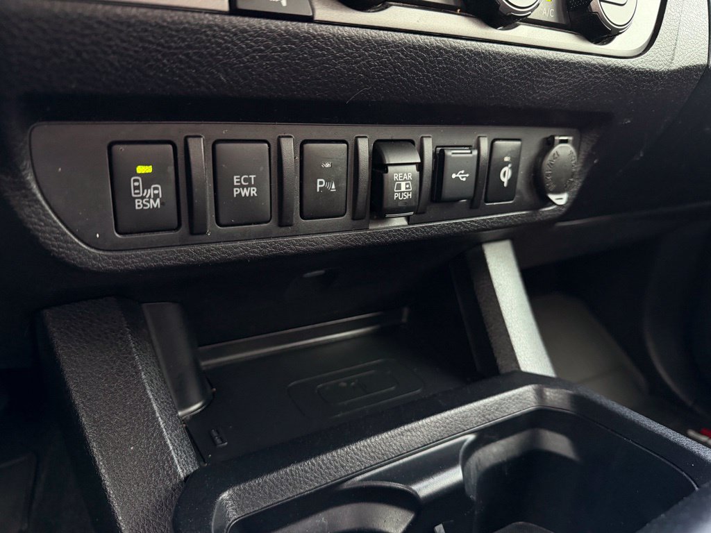 Used 2023 Toyota Tacoma TRD Pro AWD/4WD image 22