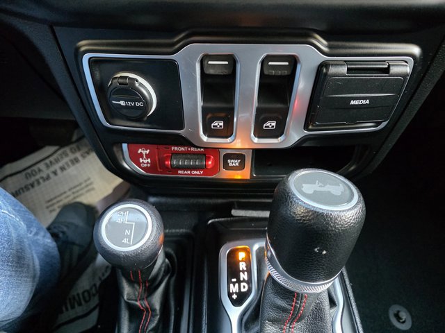 Used 2020 Jeep Wrangler Rubicon w/ Cold Weather Group image 8