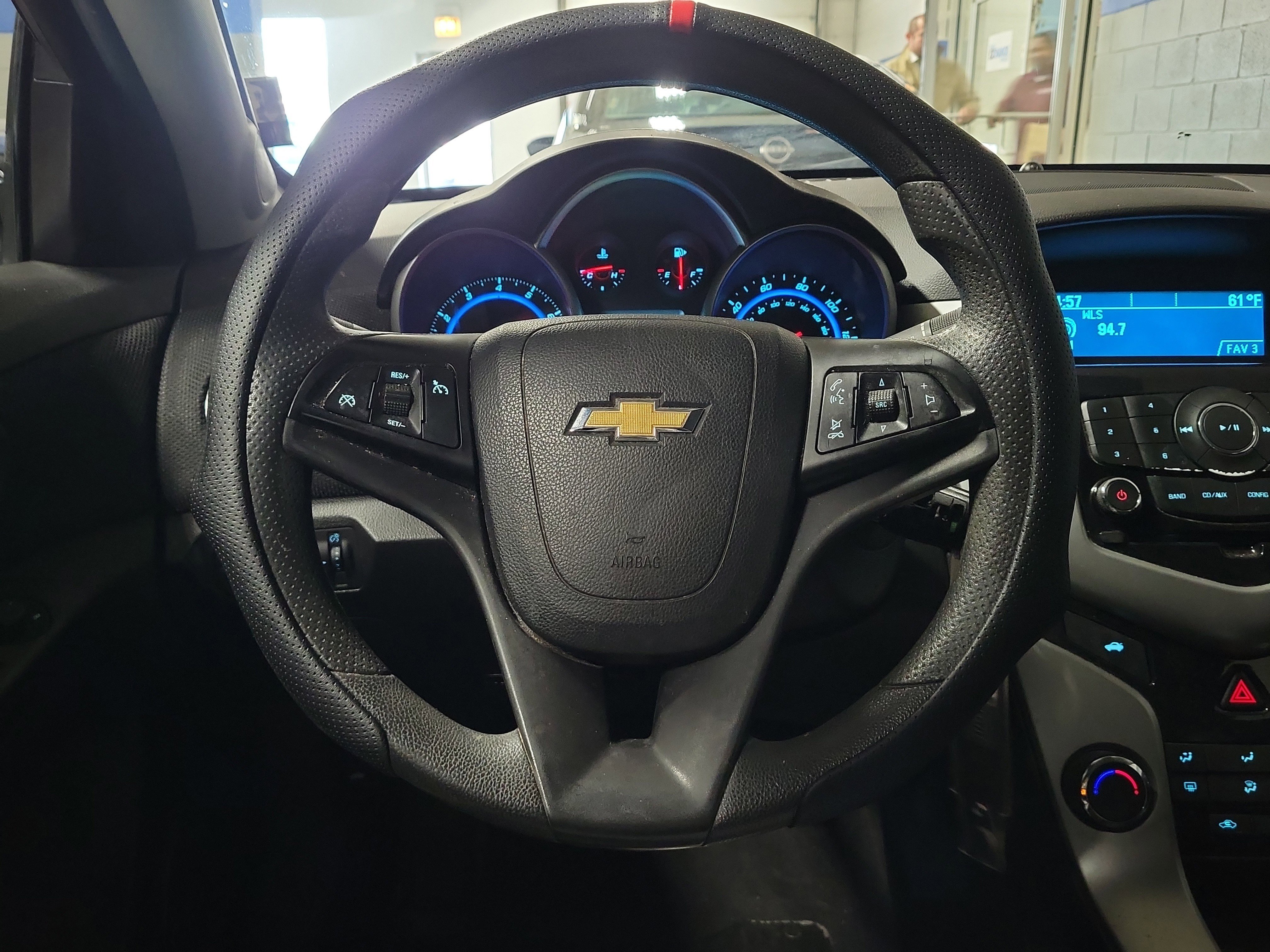 Used 2016 Chevrolet Cruze LT image 22