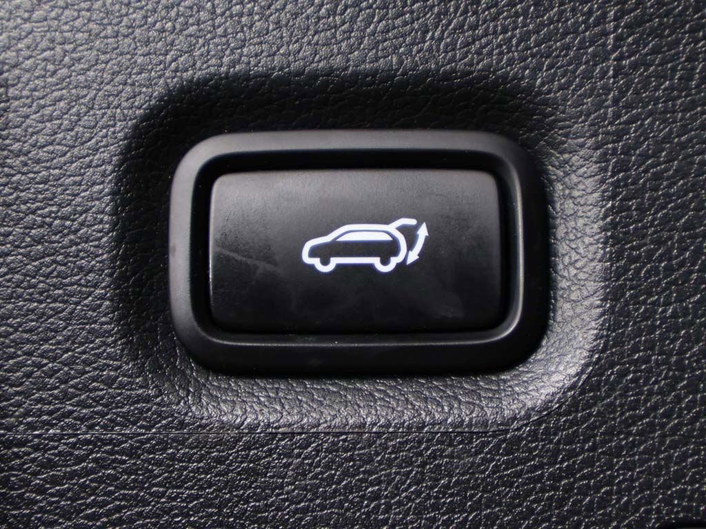 Certified 2023 Hyundai Santa Fe SEL w/ Cargo Package image 17