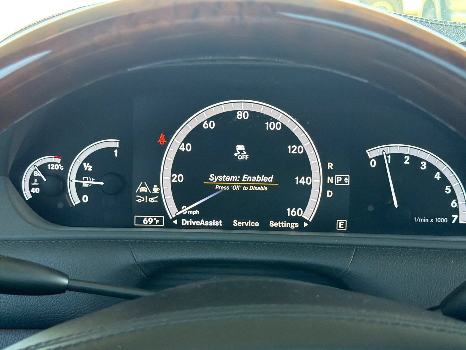 Used 2013 Mercedes-Benz CL 550 4MATIC image 24