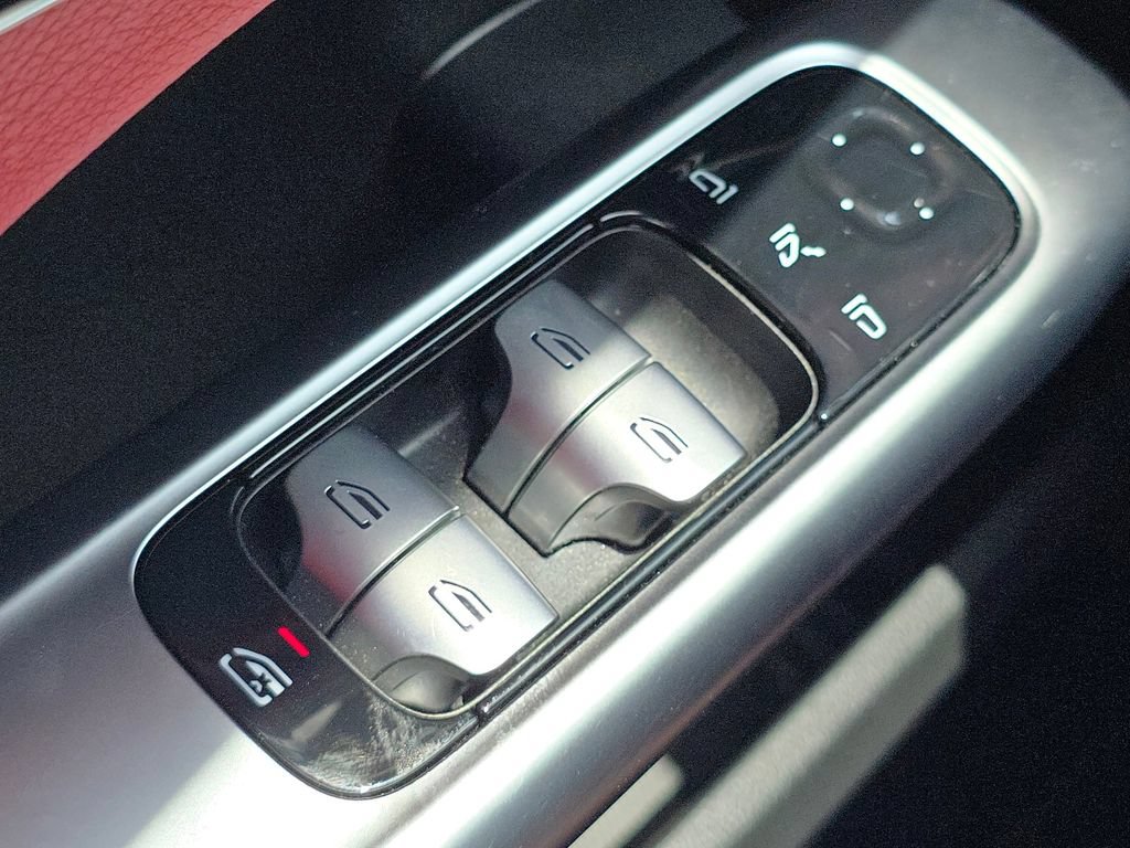 Certified 2026 Mercedes-Benz C 300 4MATIC Sedan image 29