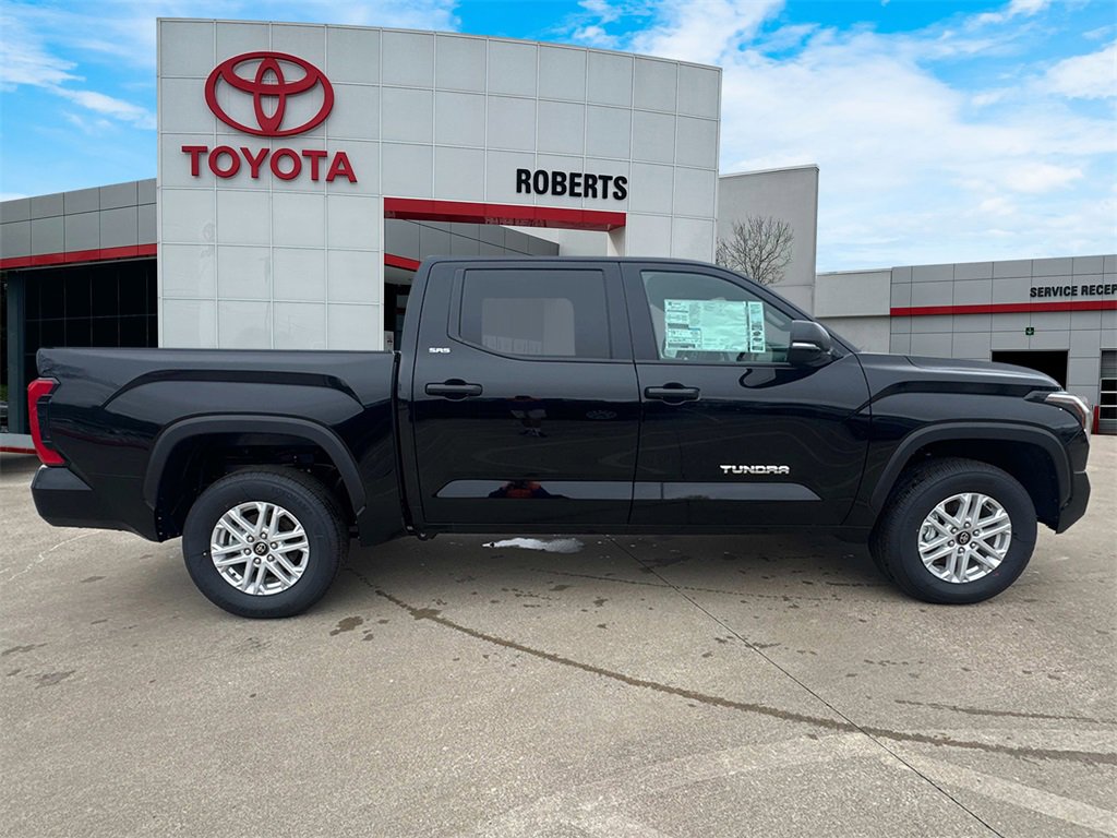 New 2025 Toyota Tundra SR5 w/ SR5 Convenience Package image 8
