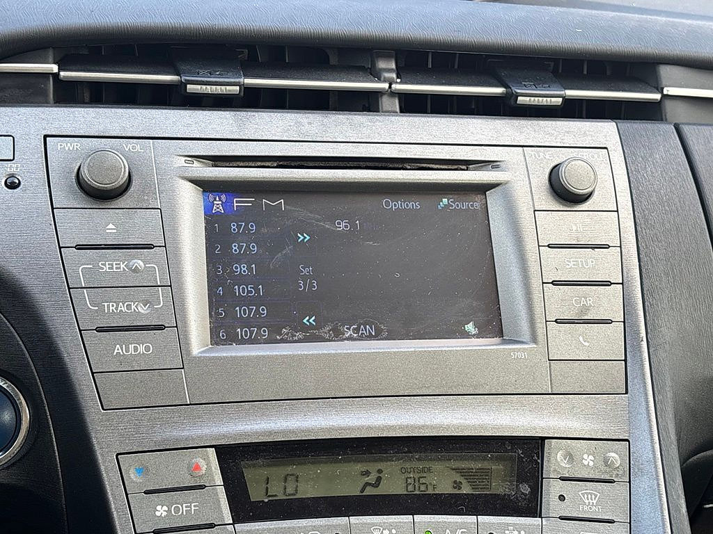 Used 2015 Toyota Prius Two FWD image 16