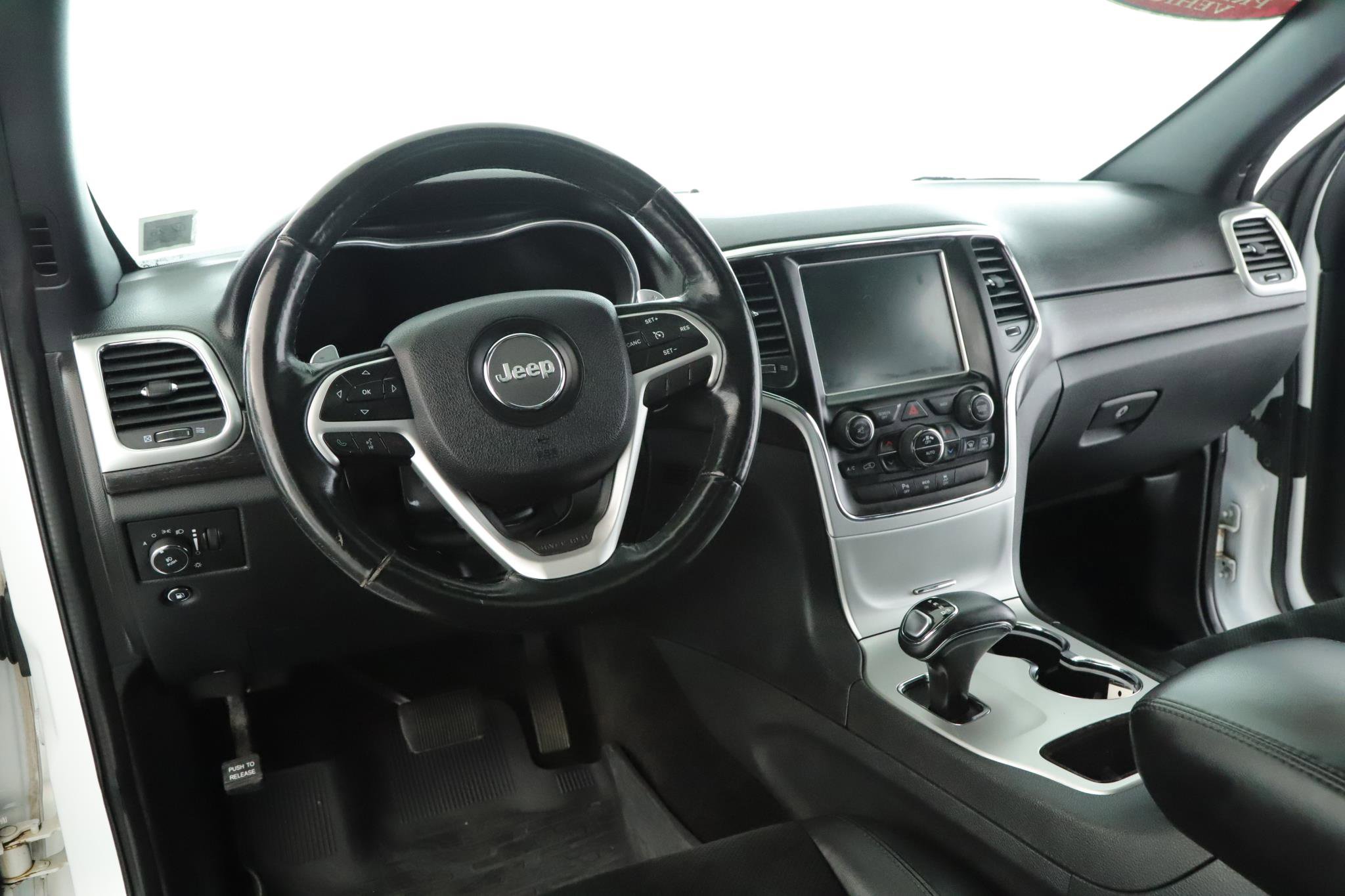 Used 2015 Jeep Grand Cherokee Altitude AWD/4WD image 2