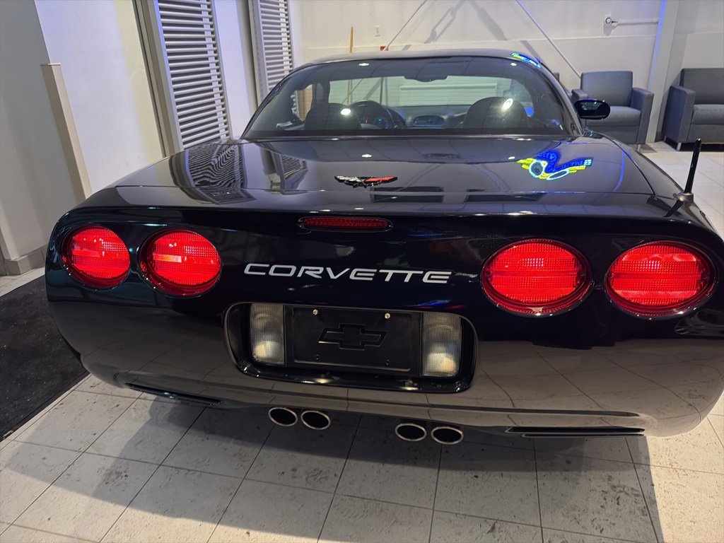 Used 2004 Chevrolet Corvette Z06 w/ Memory Package image 4