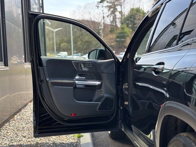 Used 2026 Mercedes-Benz GLB 250 4MATIC image 18