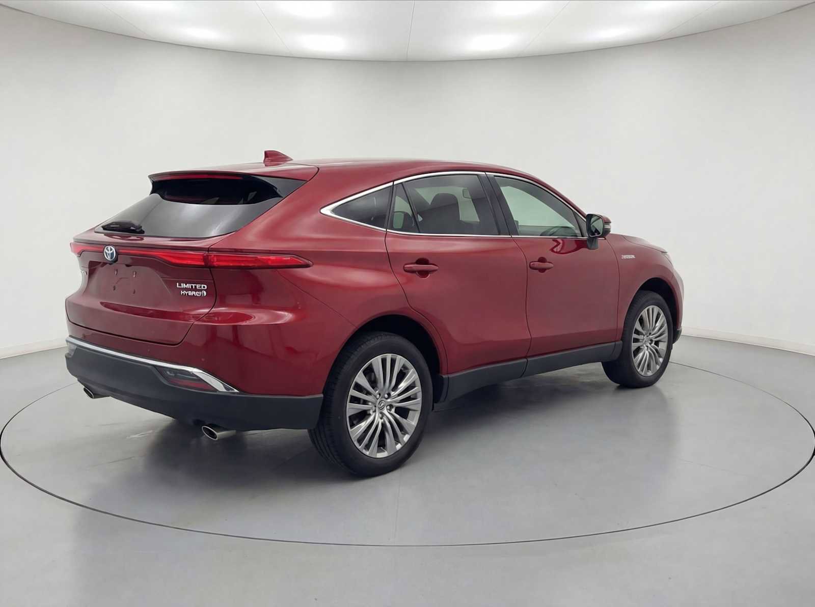 Used 2021 Toyota Venza Limited w/ Advanced Technology Package AWD/4WD image 4