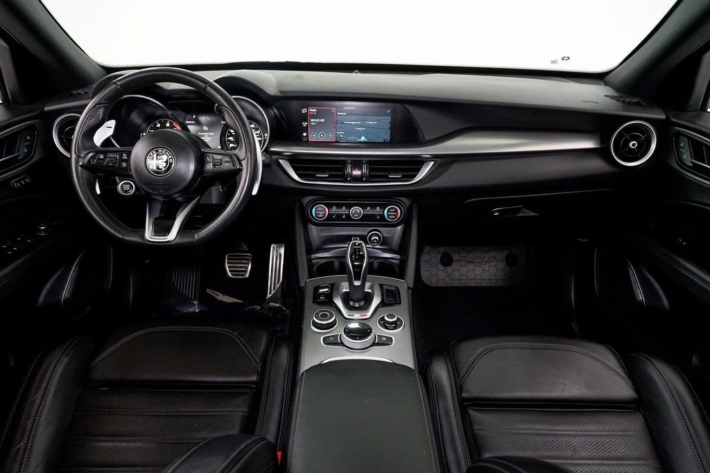 Used 2023 Alfa Romeo Stelvio Veloce image 26