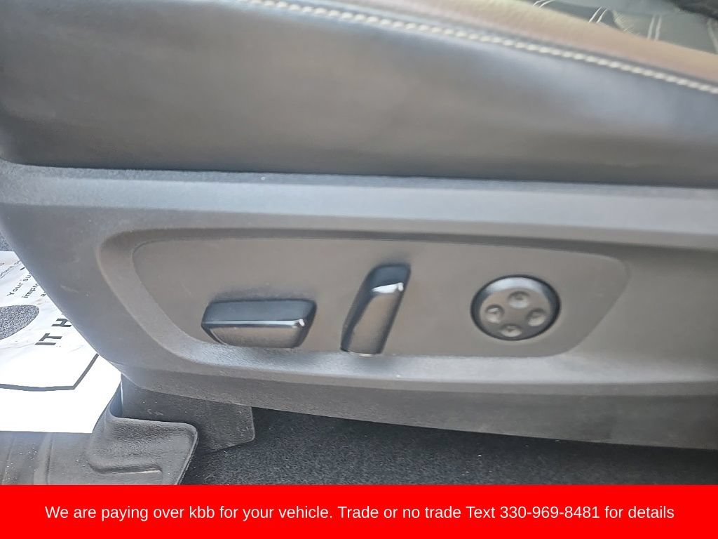 Used 2022 Nissan Pathfinder Platinum AWD/4WD image 12
