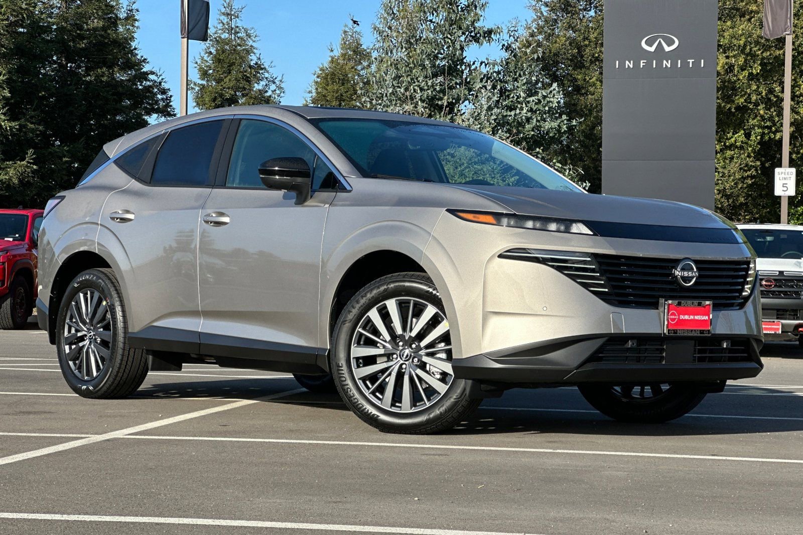 New 2026 Nissan Murano SL image 2