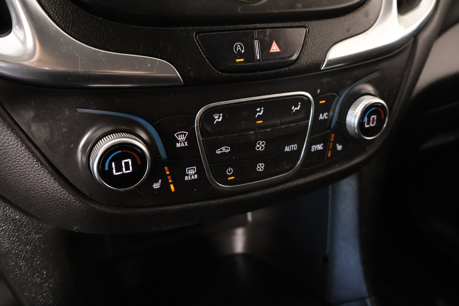 Used 2022 Chevrolet Equinox LT FWD image 7