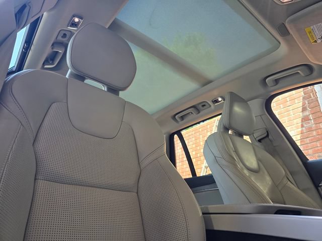 Used 2021 Volvo XC90 T8 Inscription w/ Advanced Package AWD/4WD image 17