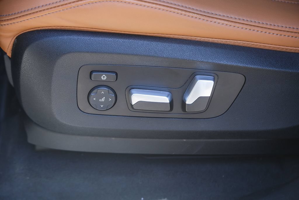 Used 2023 BMW X5 sDrive40i w/ Parking Assistance Package RWD image 18