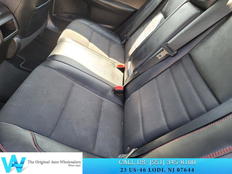 Used 2017 Toyota Camry SE image 13