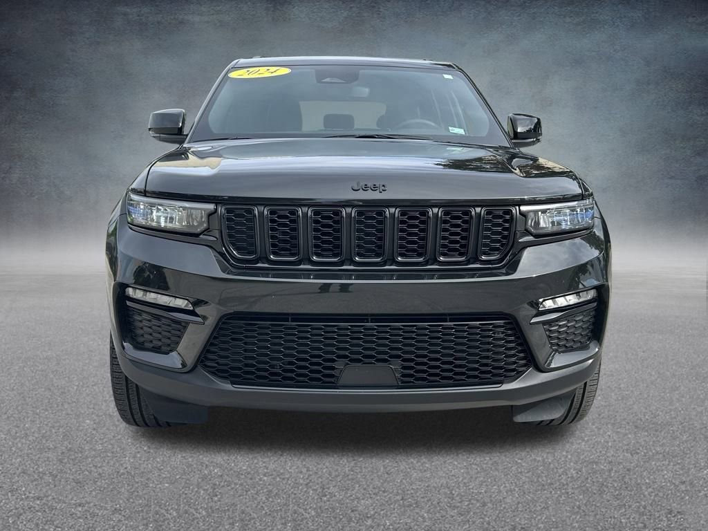 Certified 2024 Jeep Grand Cherokee Limited w/ Black Appearance Package image 2