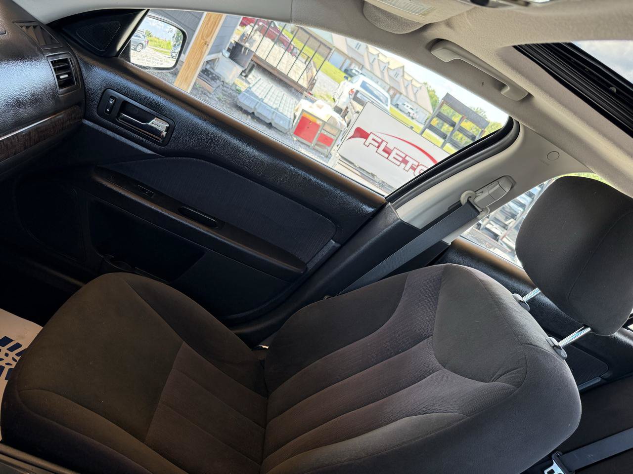 Used 2009 Mercury Milan FWD image 41