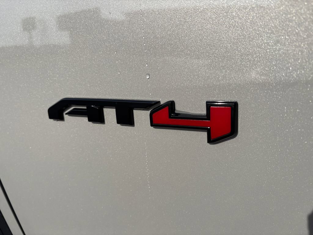 New 2026 GMC Acadia AT4 w/ Luxury Package image 9