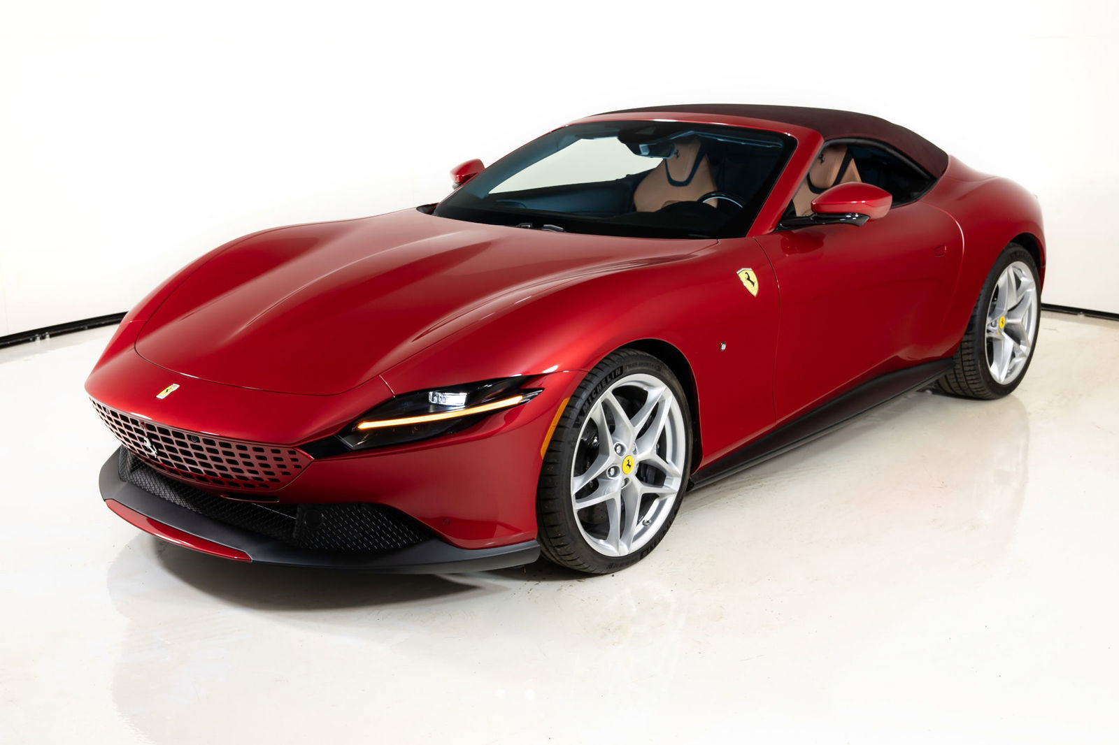 Certified 2025 Ferrari Roma Spider image 26