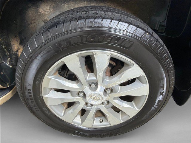 Used 2010 Toyota Sequoia Limited AWD/4WD image 22