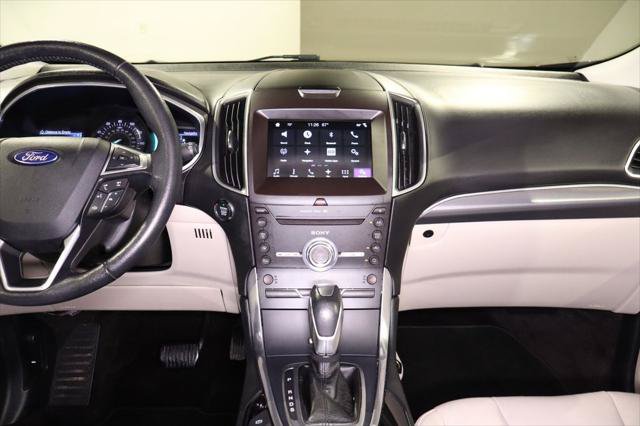 Used 2017 Ford Edge Titanium w/ Technology Package FWD image 25