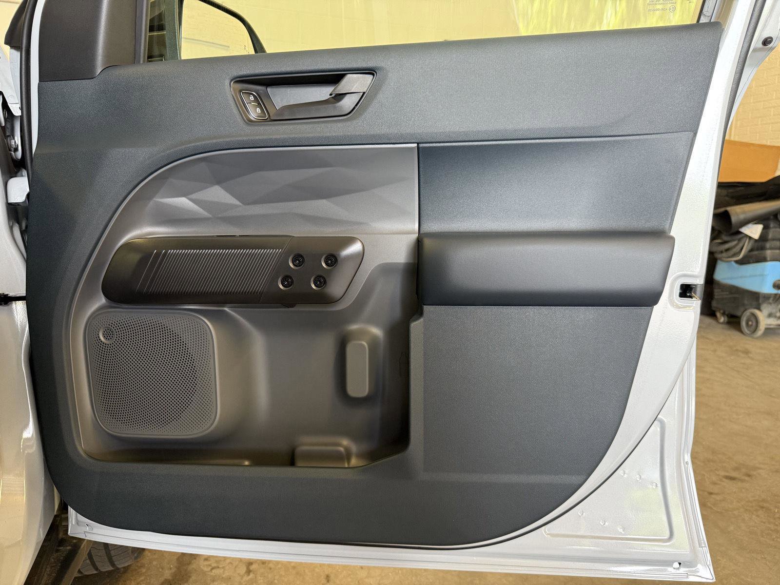 New 2025 Ford Maverick XLT w/ XLT Luxury Package image 29