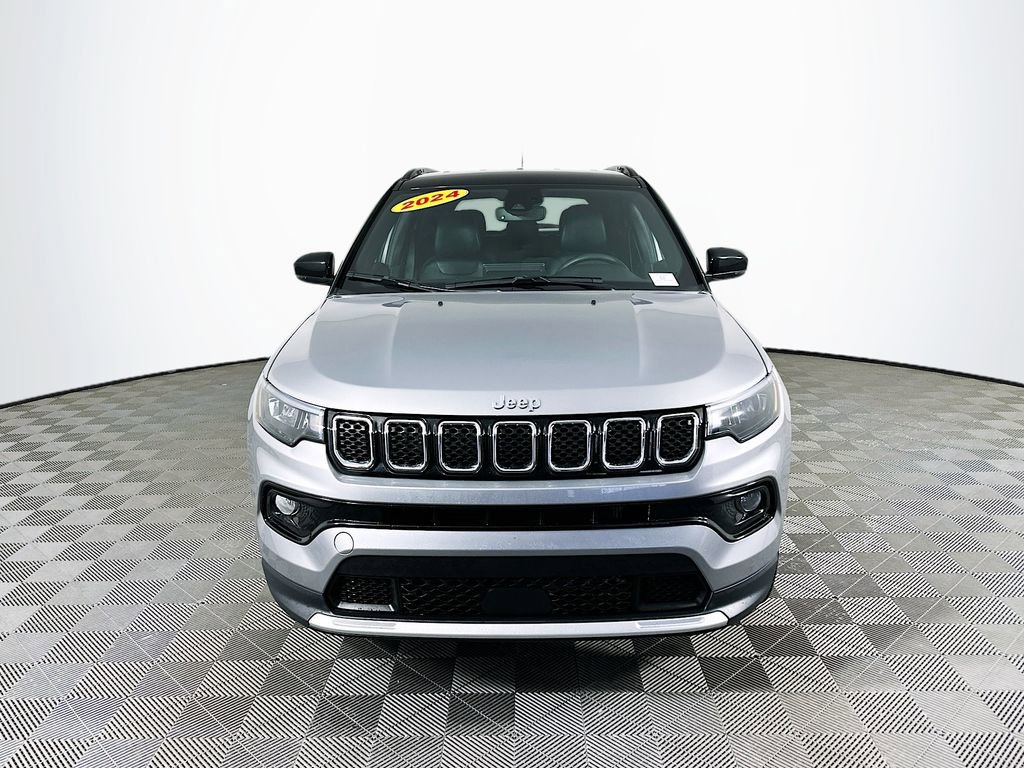 Certified 2024 Jeep Compass Limited image 4