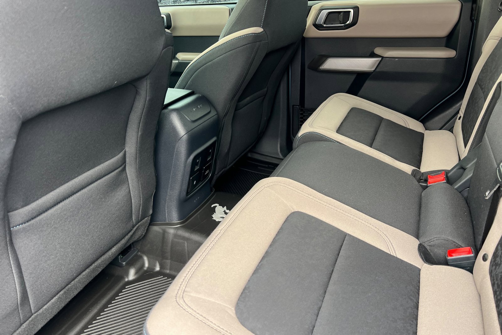 Used 2022 Ford Bronco Wildtrak image 9