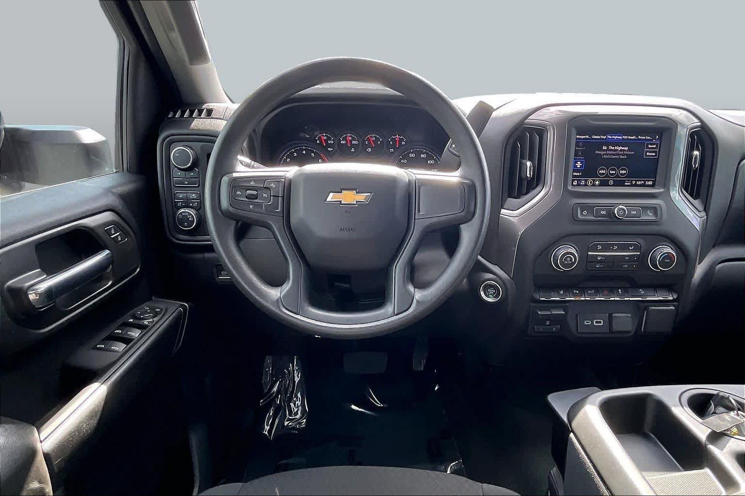 Used 2024 Chevrolet Silverado 2500 Custom w/ Custom Value Package AWD/4WD image 6