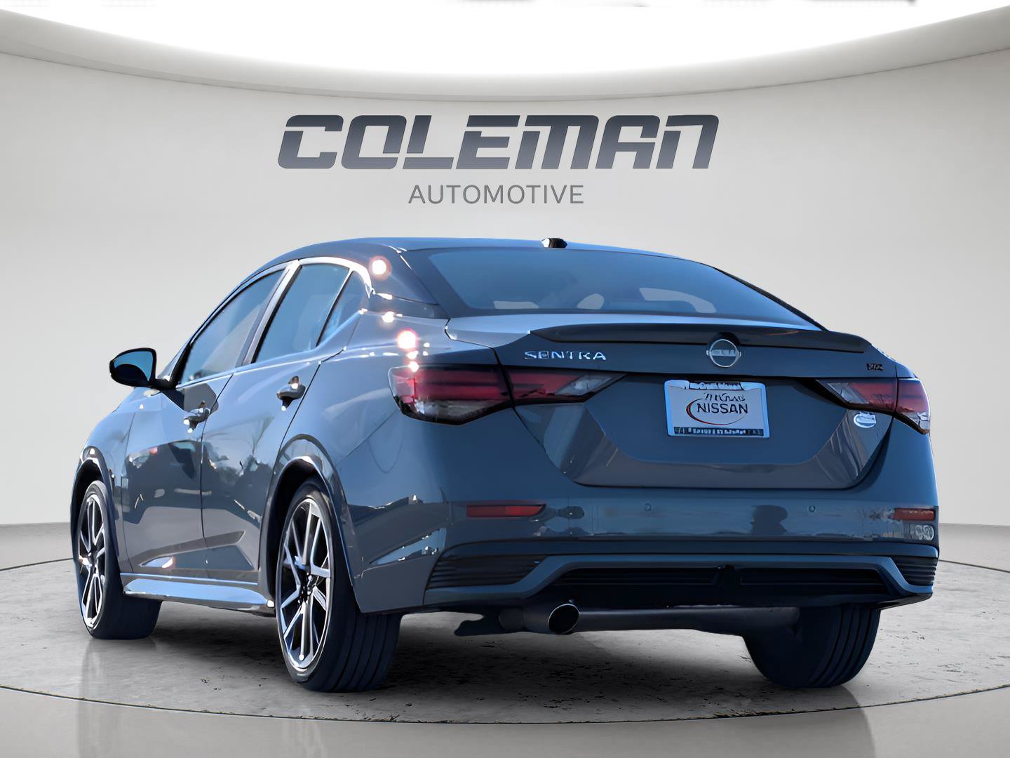 Certified 2025 Nissan Sentra SR FWD image 7