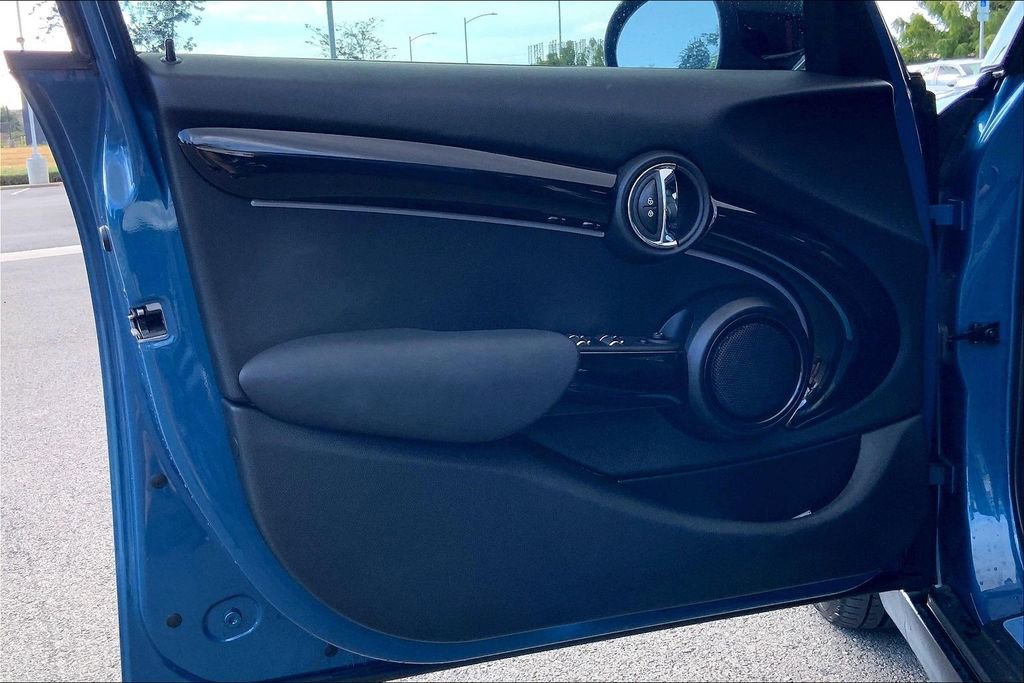 Certified 2022 MINI Cooper S image 24