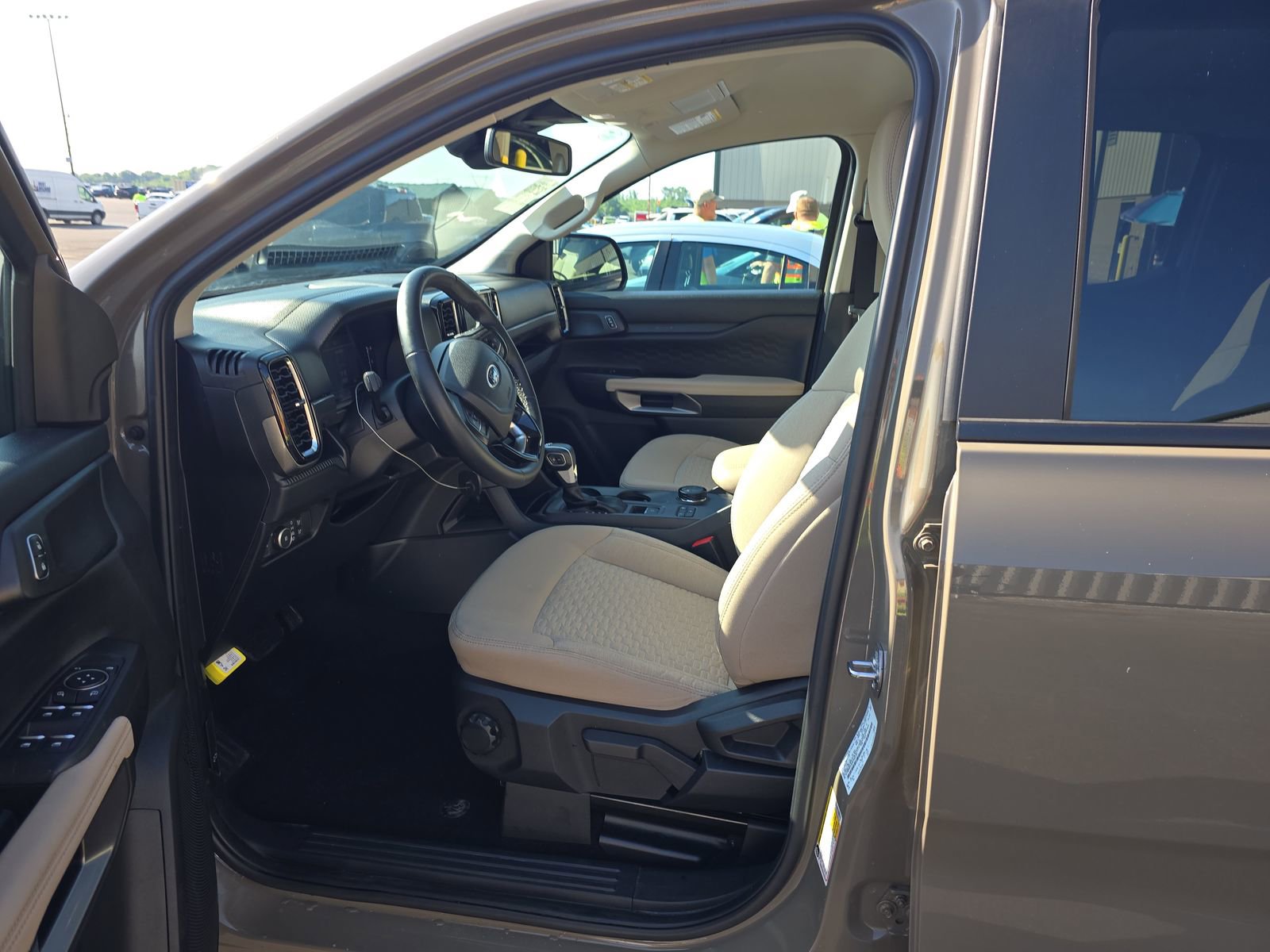 Used 2025 Ford Ranger XLT AWD/4WD image 9
