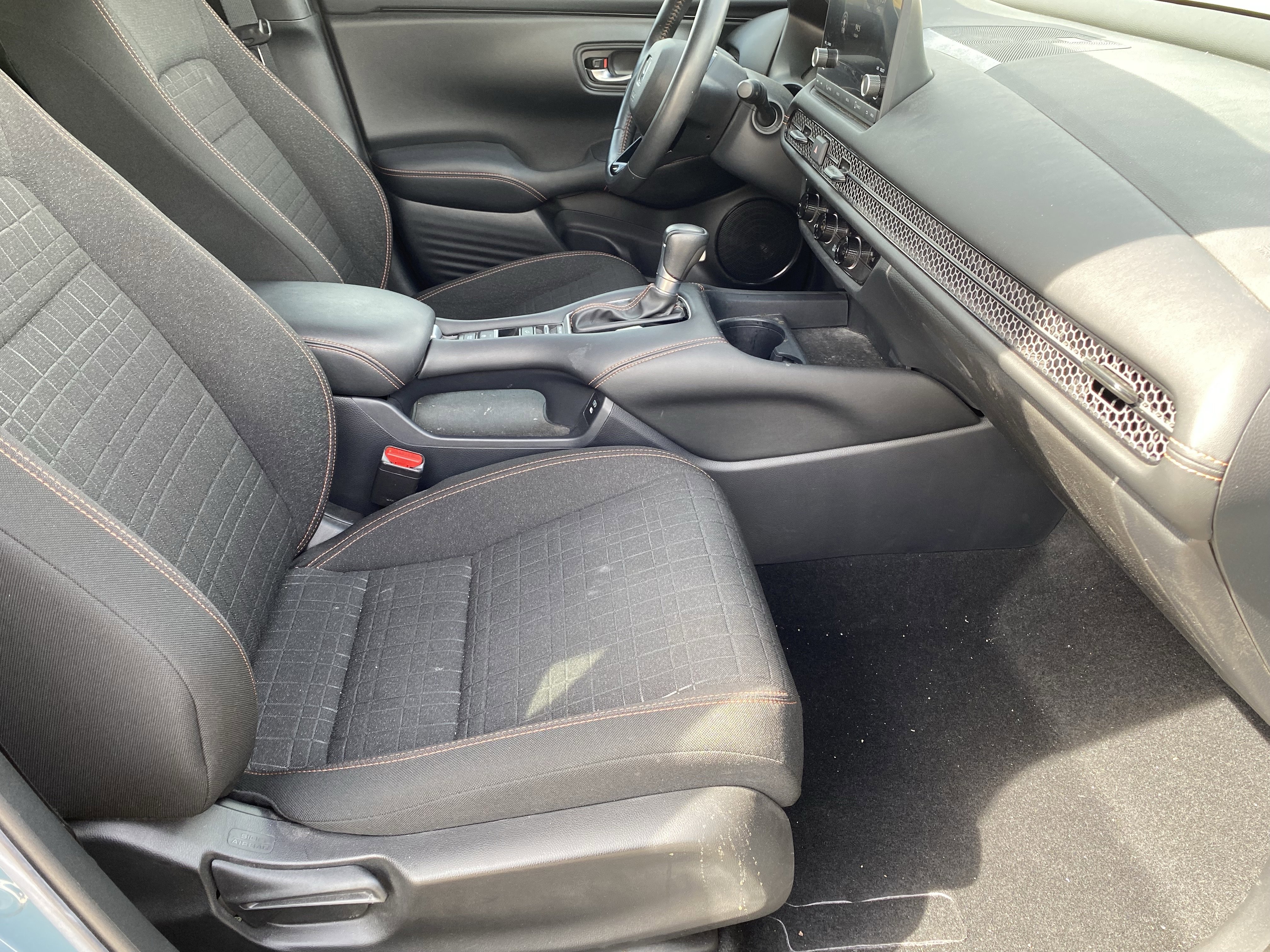 Used 2024 Honda HR-V Sport image 11