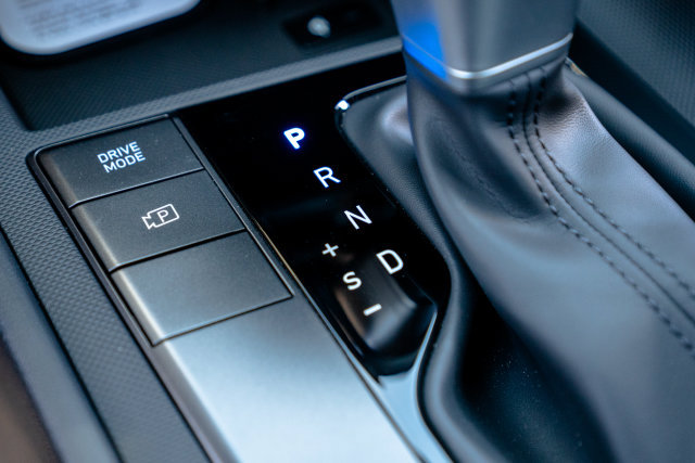 New 2026 Hyundai Elantra Sport FWD image 24
