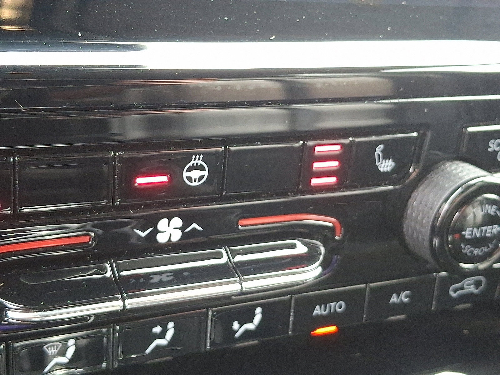 Used 2023 Jeep Grand Cherokee L Limited w/ Trailer Tow Group (B) image 25