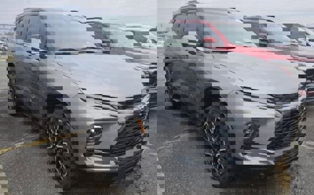 Used 2024 Chevrolet Blazer RS w/ Driver Confidence II Package image 2