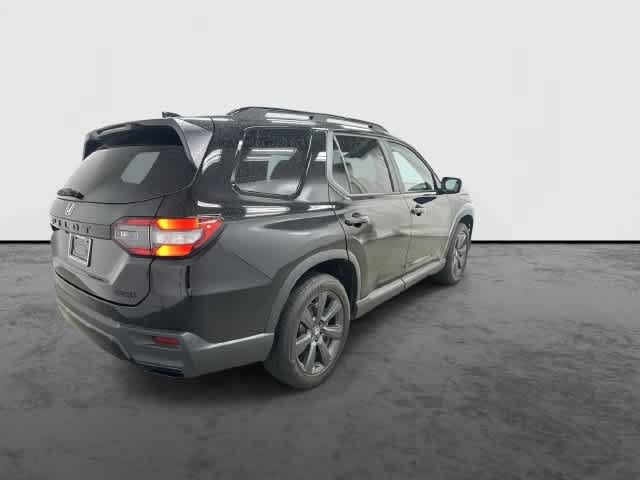 Certified 2026 Honda Pilot Sport image 3