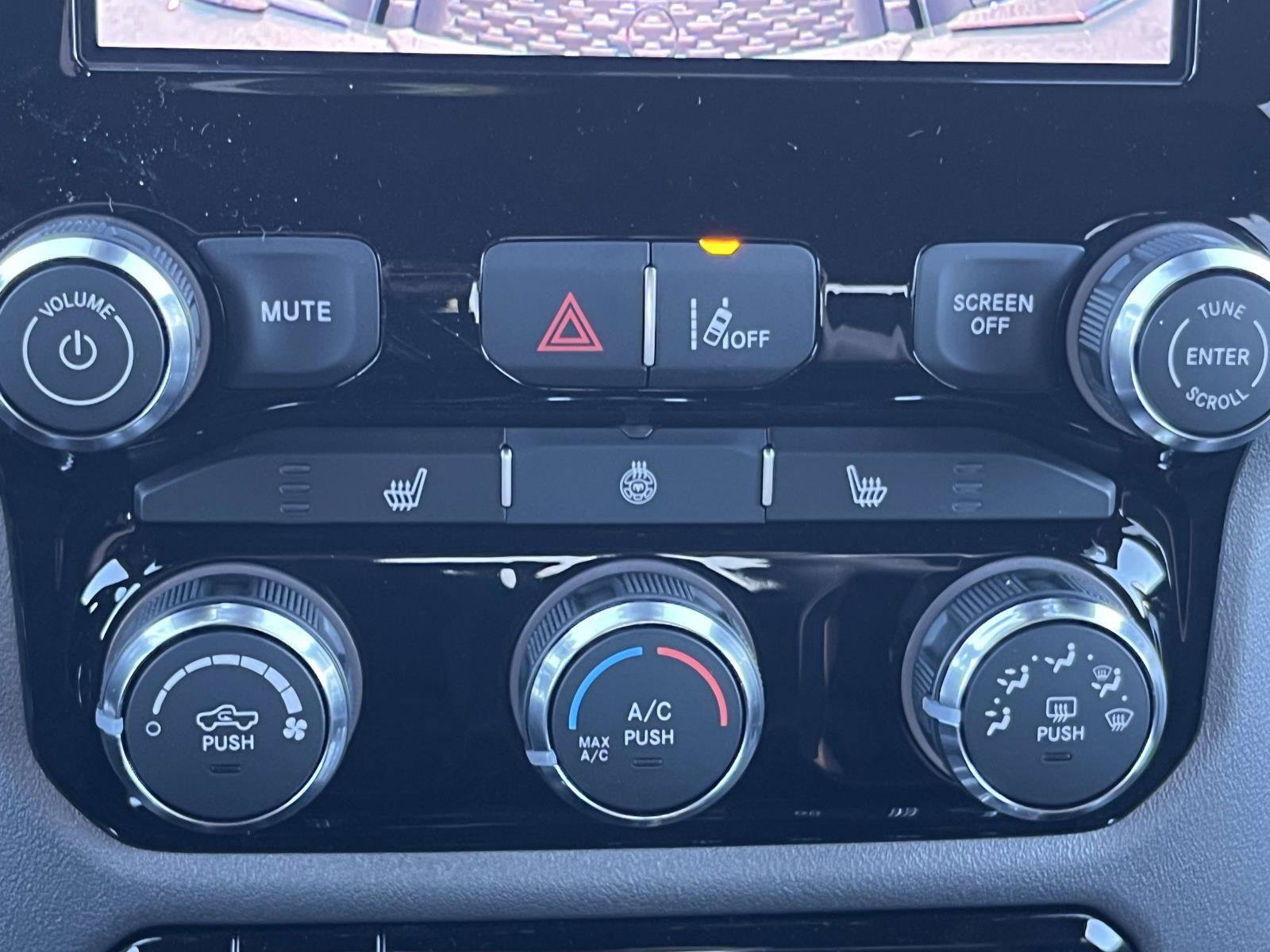 New 2026 RAM 1500 Big Horn AWD/4WD image 23