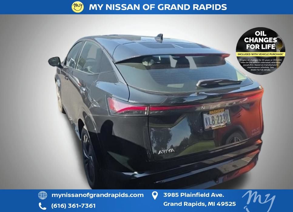 Used 2024 Nissan Ariya AWD image 5